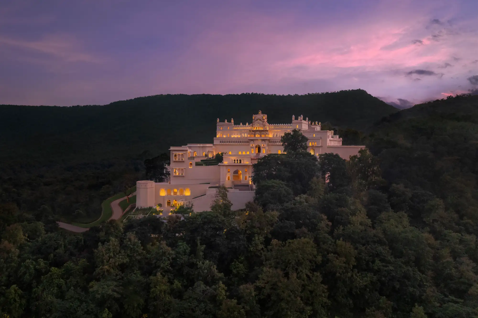 The Oberoi Rajgarh Palace Atmosphere Arc Vitae Journey in Residence background layout